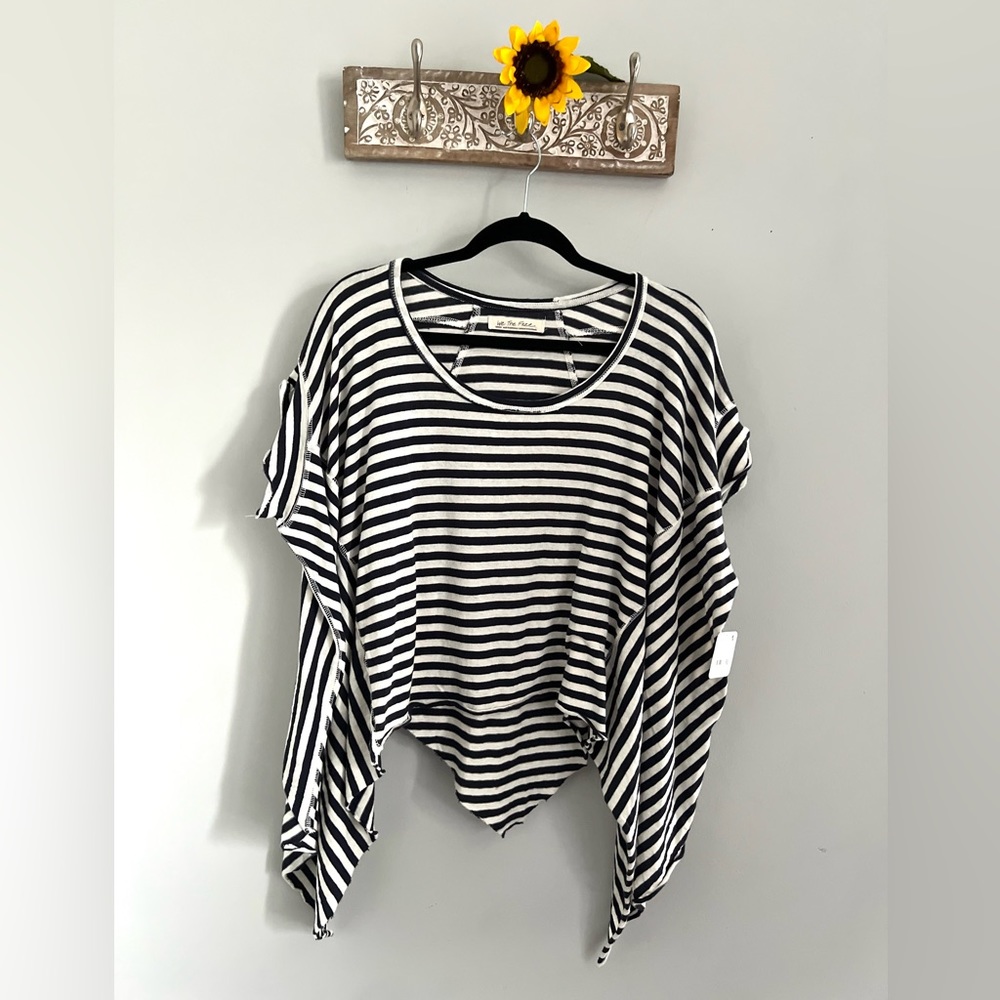 š»šFREE PEOPLE WE THE FREE Striped Angel Tee-Navy Combo-Size Medium - Picture 11 of 14